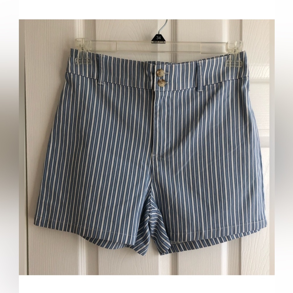 Striped nwt Blue Women's Shorts